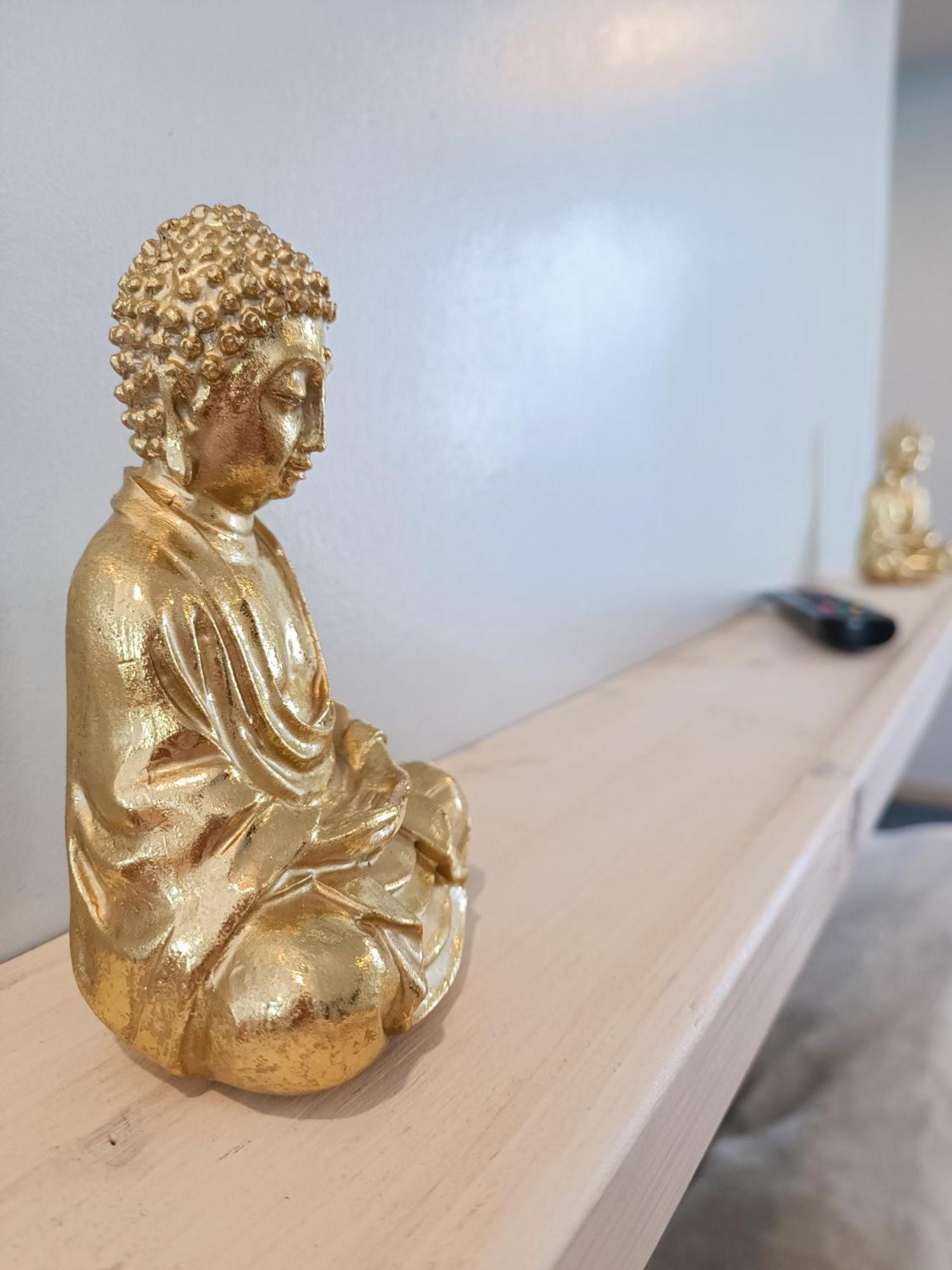 Le Bouddha Besse Acomodação com café da manhã Exterior foto